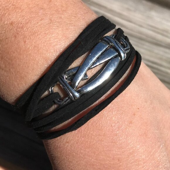 Tie Wrap Love Knot Silver Bracelet Cuff Yoga Boho Biker - Picture 1 of 8